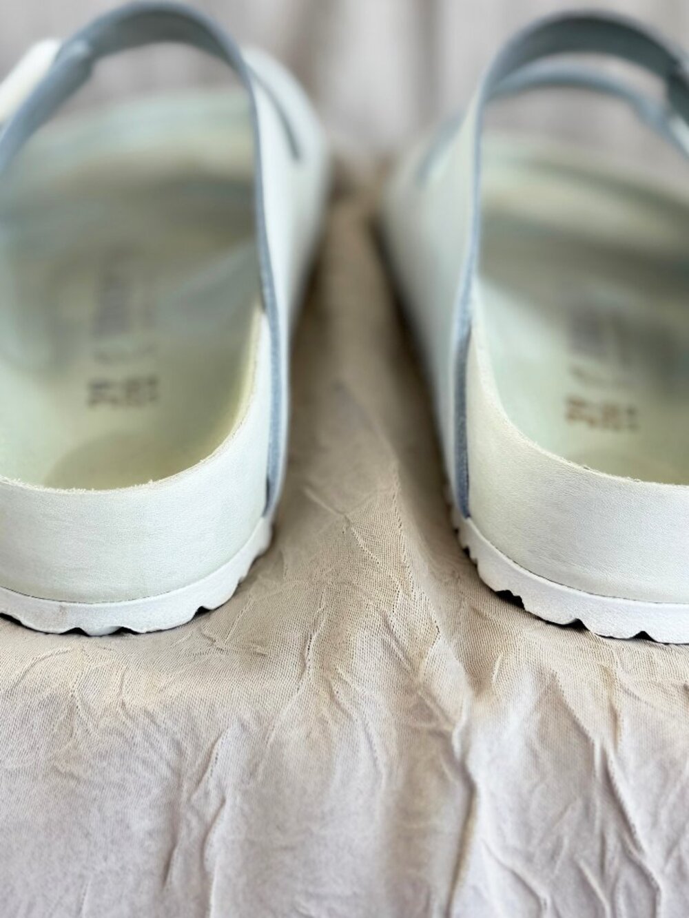 Birkenstock Arizona BS Regular Women 8 Men 6 White Leather Sandal 1026803 Unisex - Picture 12 of 13